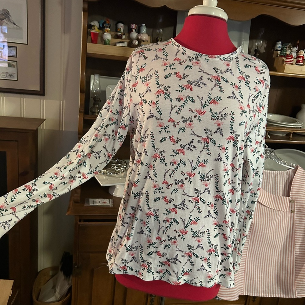 Croft & Barrow White Floral Long Sleeve Blouse